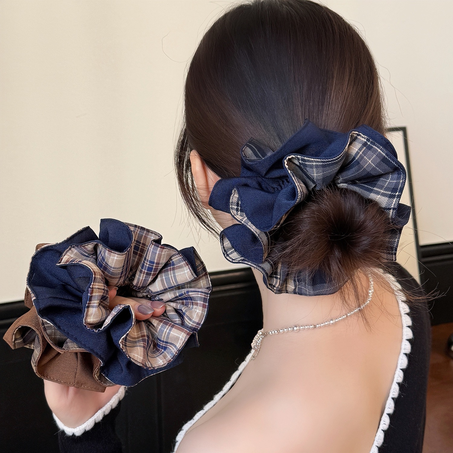 1pc Double-layer Fabric Plaid Exquisite Hair Bun Scrunchie Hair Accessory Autumn/Winter New Korean Versatile Hair Tie