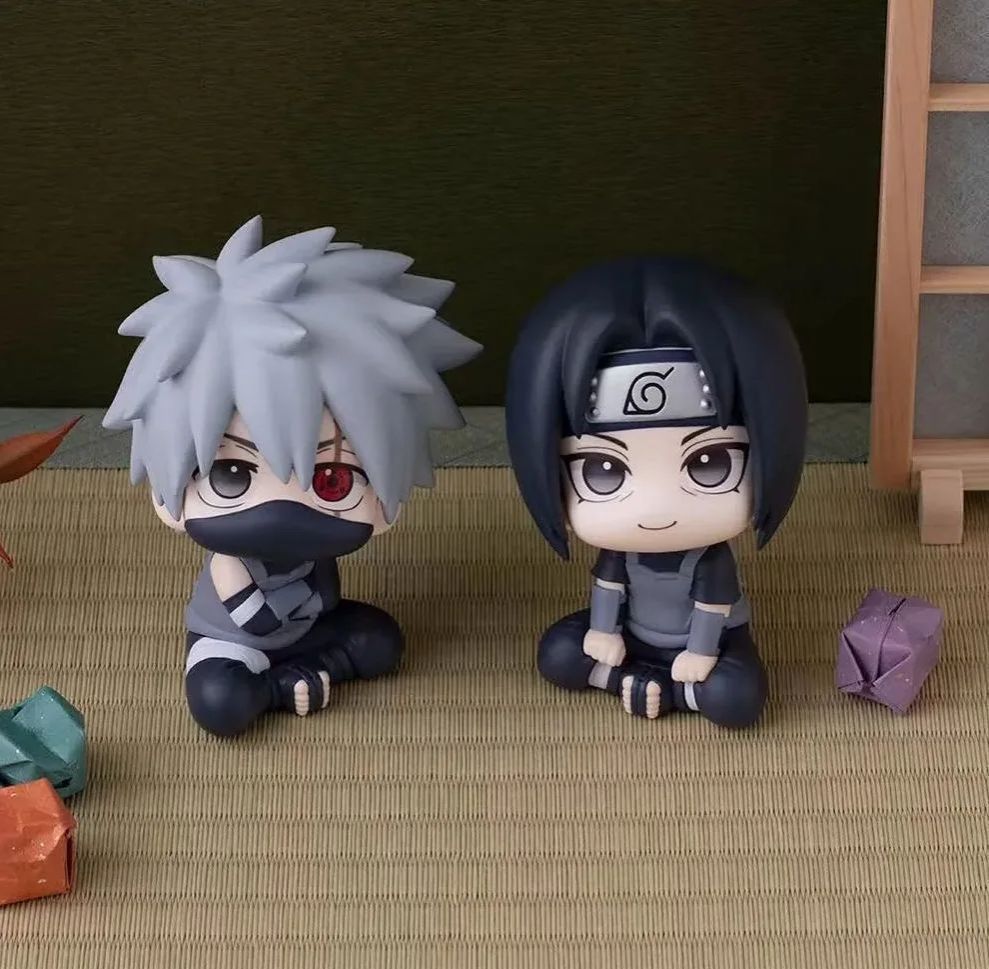 Naruto Uchiha Itachi and Hatake Kakashi from Anbu in Q Version Sitting Pose Handicrafts