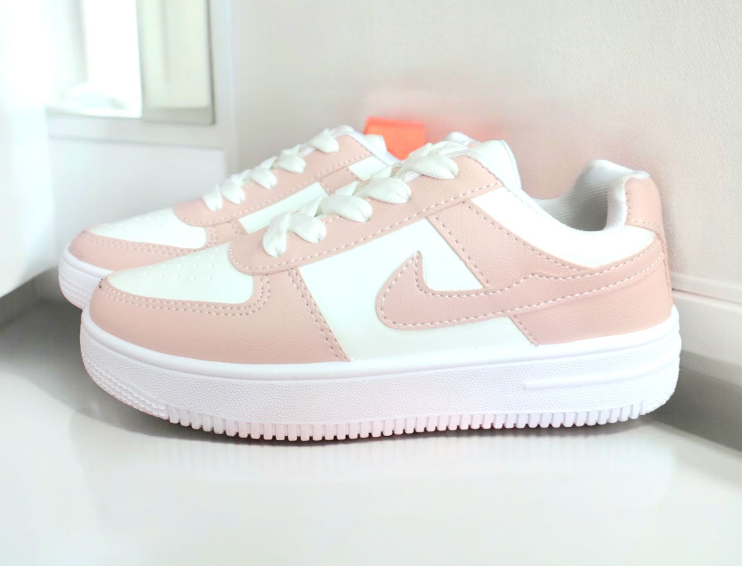 Cute Shoes White And Pink for Women