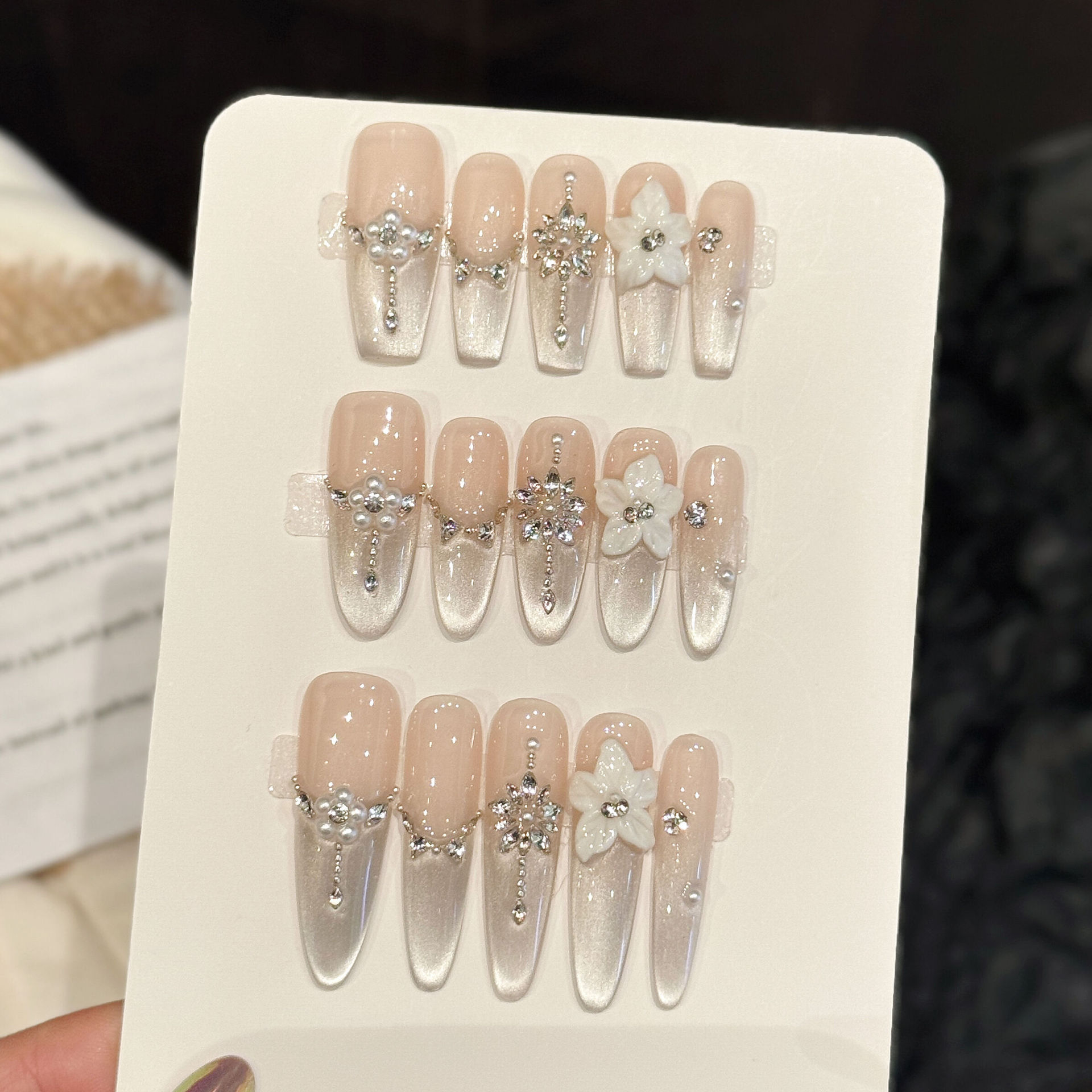10pcs Handmade Press on Nails Glitter Diamonds Decor Blush False Nails Wearable Light Luxury Cat's Eye Fake Nails Long French