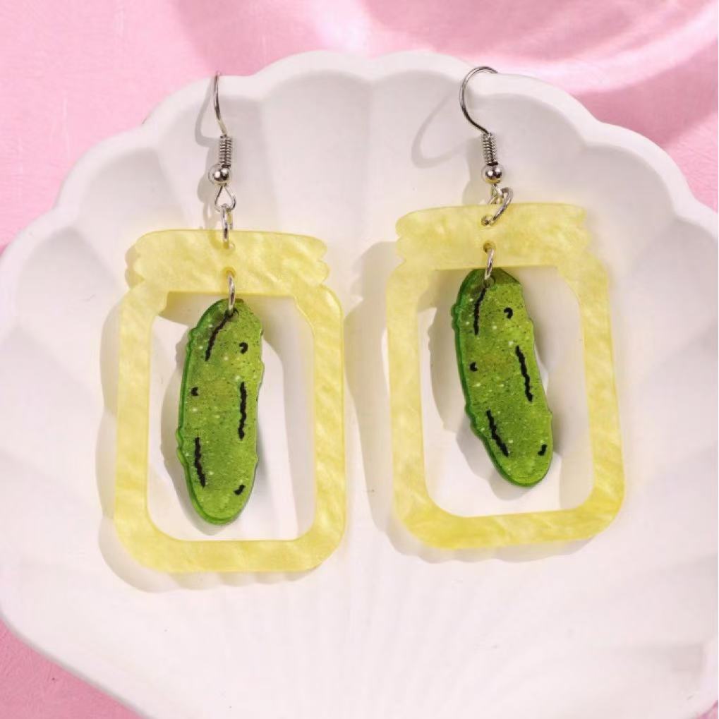 1 Pair Creative Unique Personalized Cute Cartoon Acrylic Pickle Earrings For Women, Suitable For Festivals, Parties