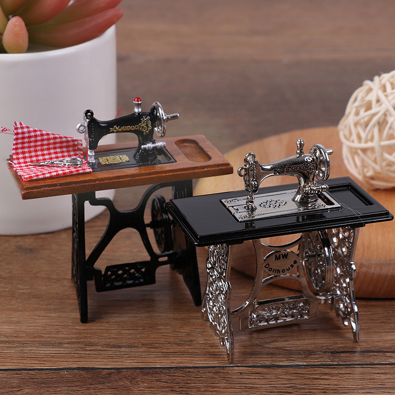 1:12 Dollhouse Decor Miniature Furniture Wooden Sewing Machine for Dolls House Toys