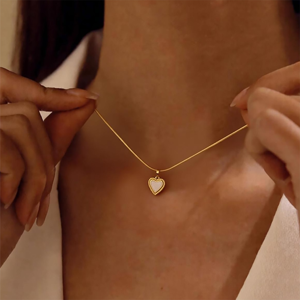 Fashion Oil Dripping Love Heart Necklace for Women Stainless Steel Choker 2025 Trend Minimalist Party Jewelry New in