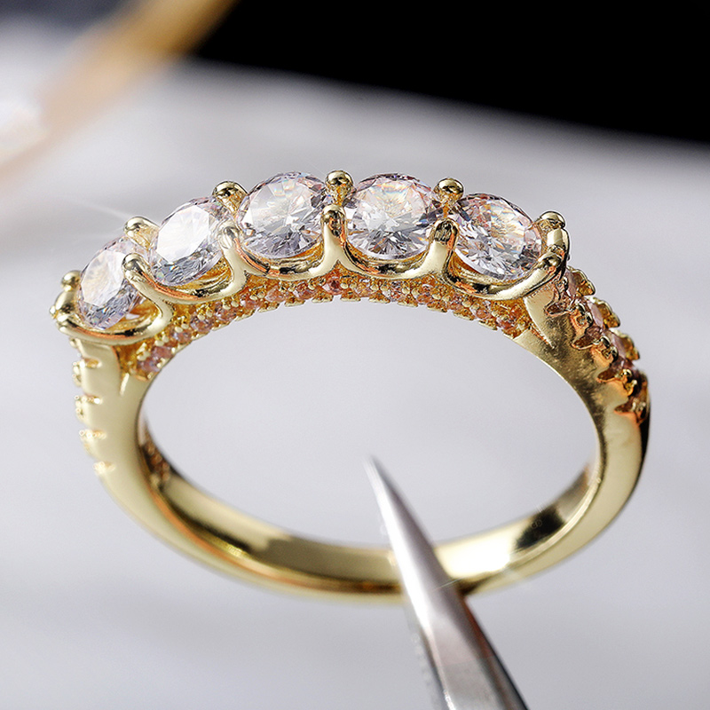 Huitan New Luxury Cross Rings for Women Micro Paved CZ Crystal Rings Fashion Versatile Female Accessories Wedding Party Jewelry