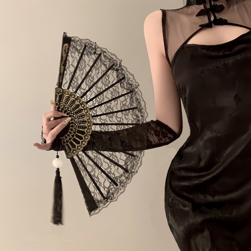 New Chinese retro black lace folding fan JK Lolita Hanfu cheongsam fan tassel antique style photo prop female