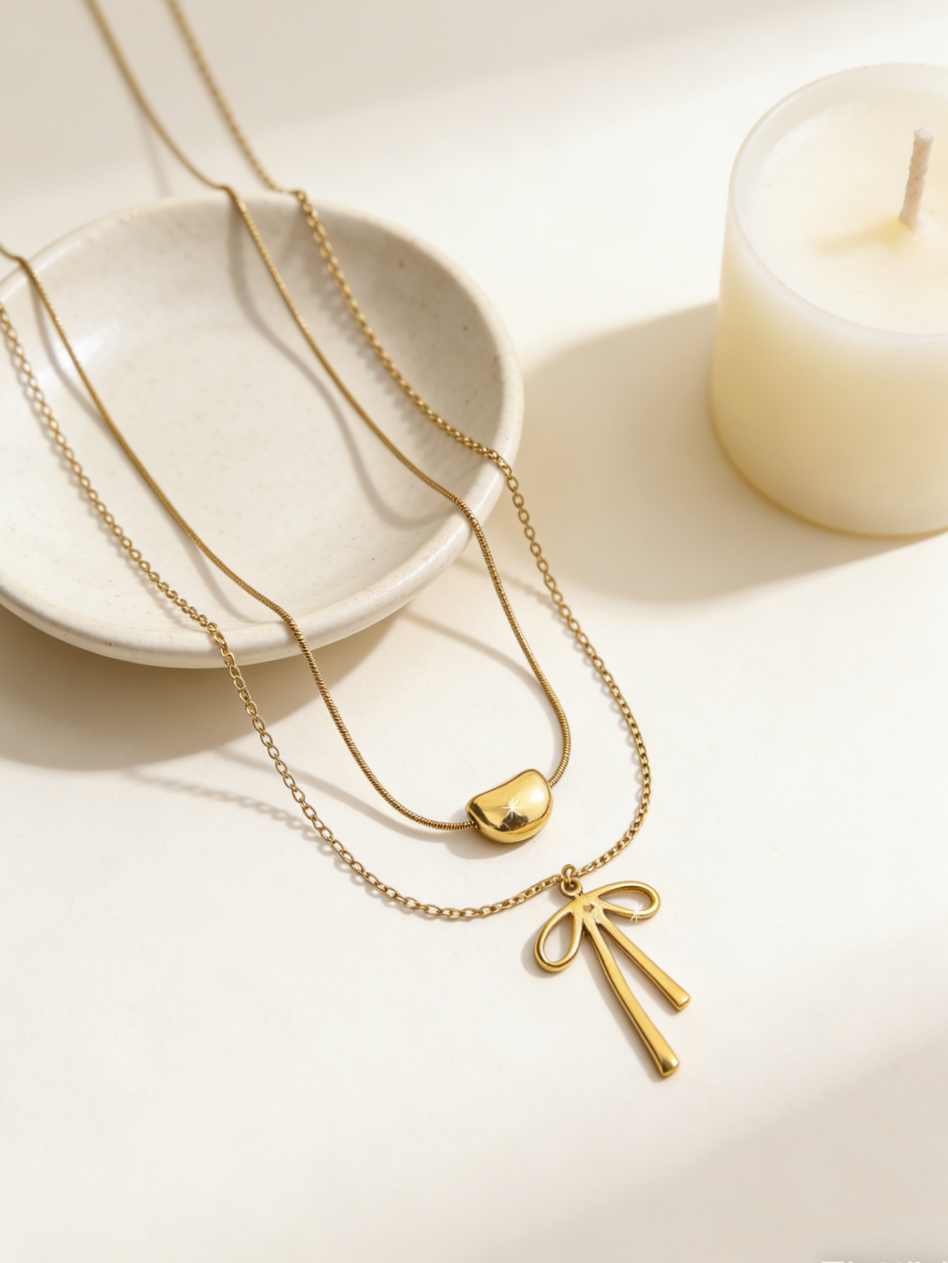 1-Piece Minimalist, Versatile, Elegant, Sweet, And Cute 18K Gold-Plated Stainless Steel Bead And Bow Pendant Necklace For Women