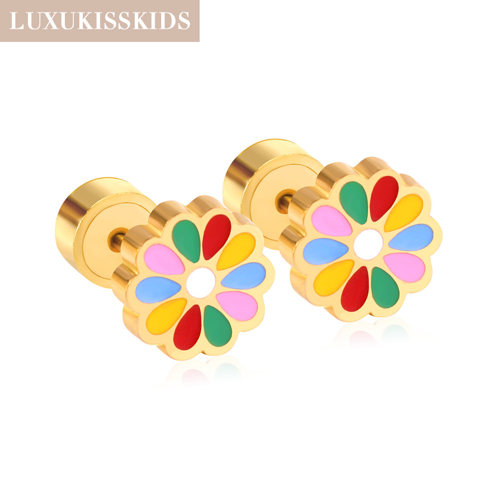 LUXUKISSKIDS Girl's Minimalist Flower Earrings, Made of Stainless Steel With a Gold Plating Design Sweet and Cute For Daily Wear