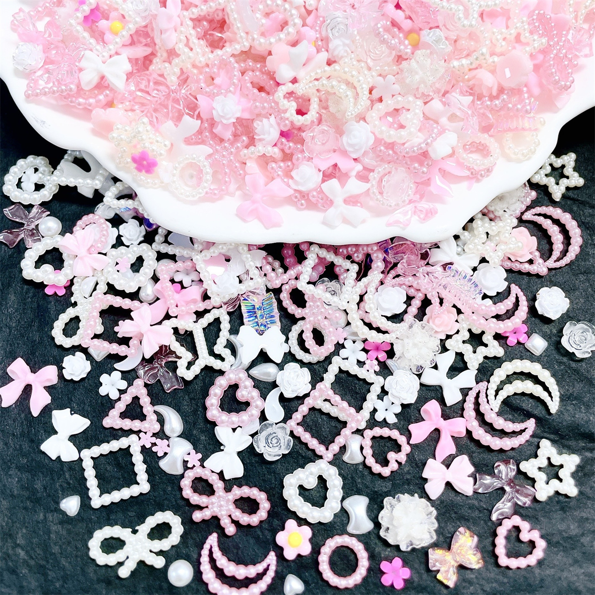 6Grid 3D Mixed Pink White Small Flower Nail Art Charms With Gold Silver Beads Kawaii Resin Fashion Cartoon Nail Decorations DIY