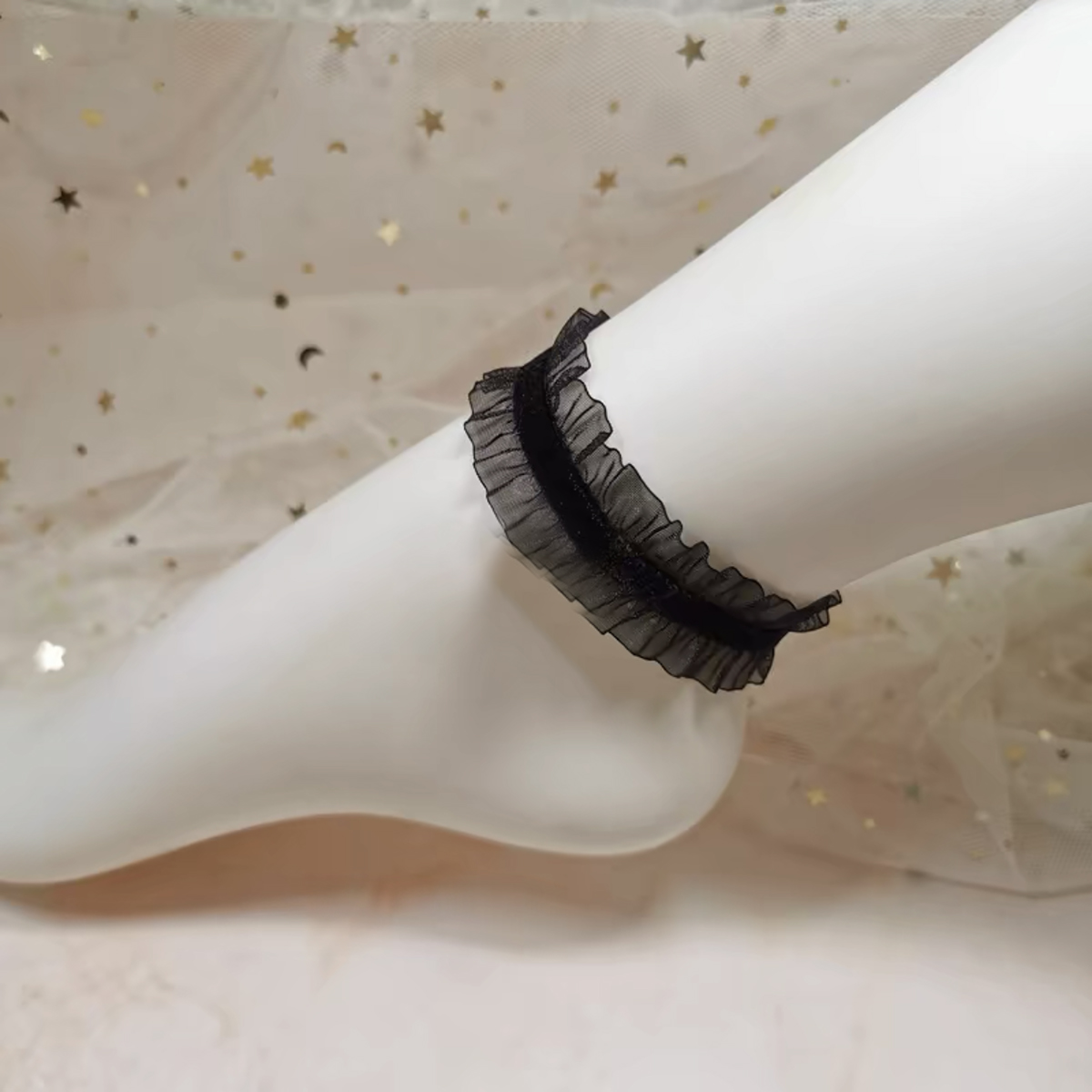 Stylish simple Lolita style Black lace lace foot accessories Anklet accessories Female metal stainless steel fast fading