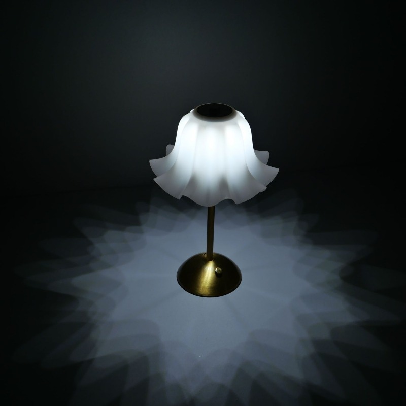 Modern Minimalist Flower Shape Table Lamp USB Rechargeable 3 Color Dimmable LED Night Light for Bedroom Bedside Home Decor