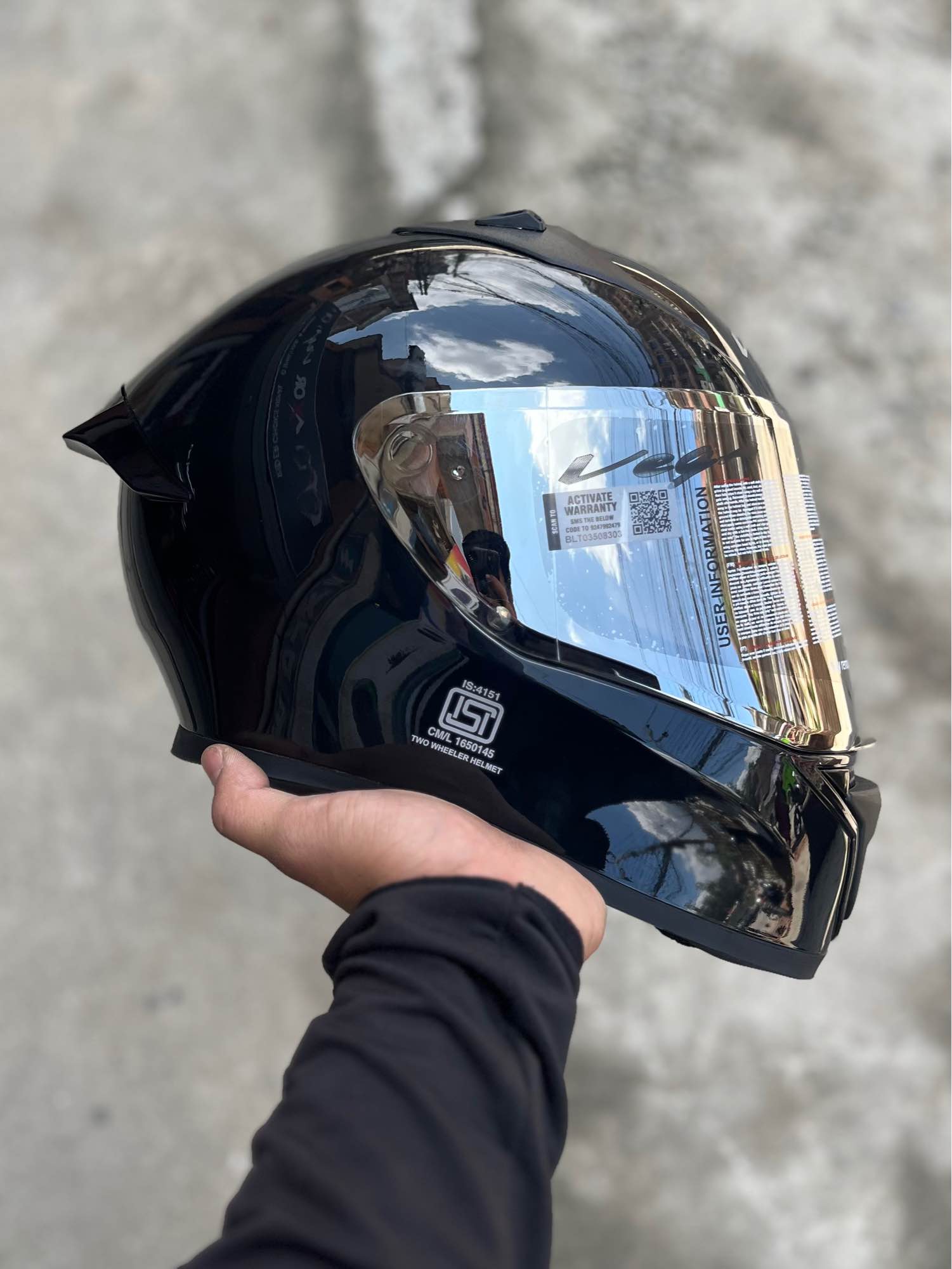 Vega Bolt ~ Plain Black Edition Full Face Motorcycle Helmet