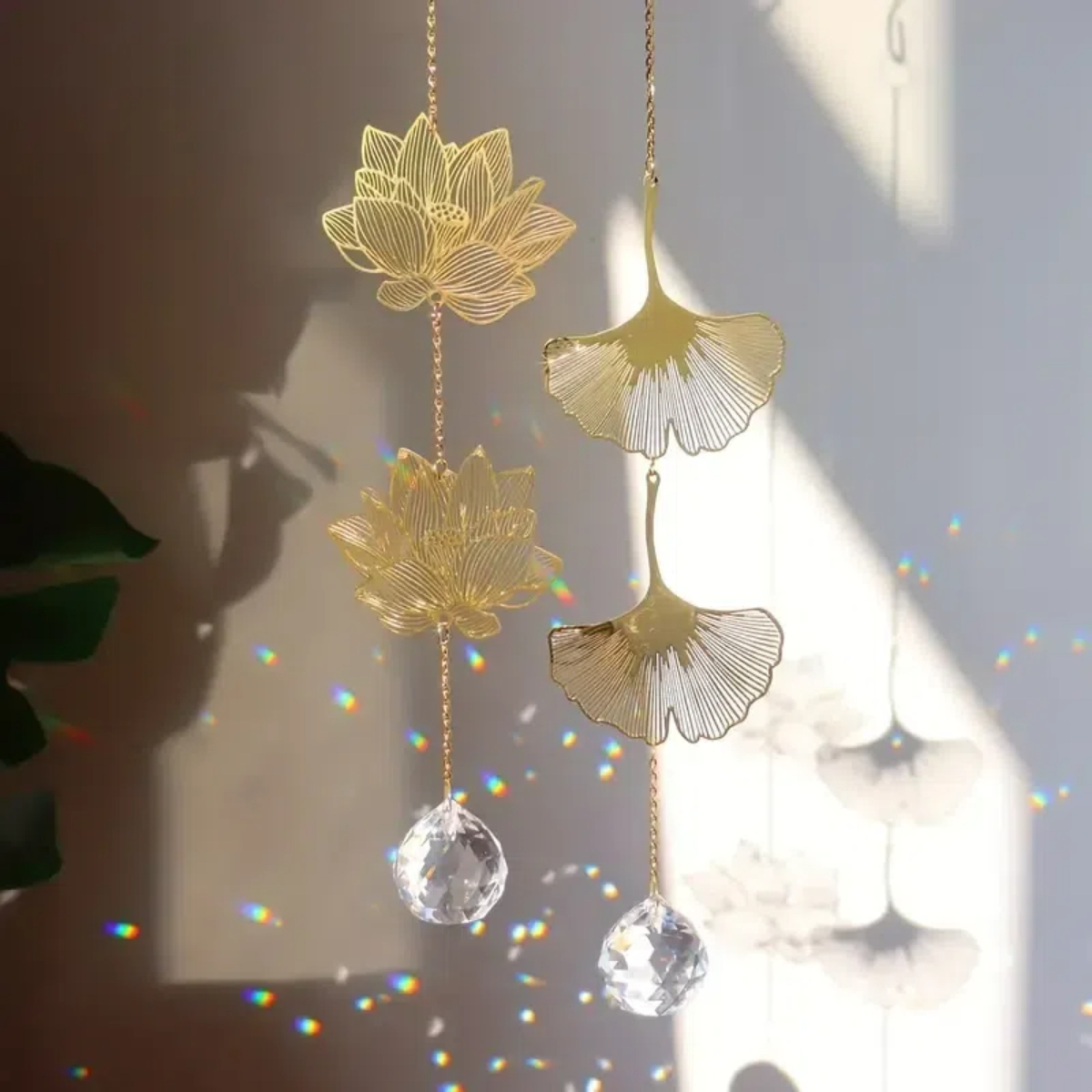 1pc Crystal Sun Trap, Plant Flower Pendant, Used for Wedding Party Home Decoration Car Hanging Decorations, Outdoor Decoration