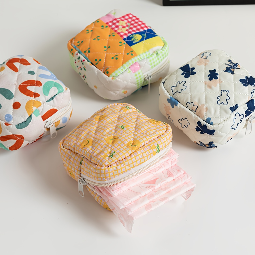 1pc Floral Sanitary Pad Storage Bag,Quilted,Portable Travel Bag for Women's Menstrual Pad,Coin Purse|Lipstick Pocket|Storage Bag sahara pad