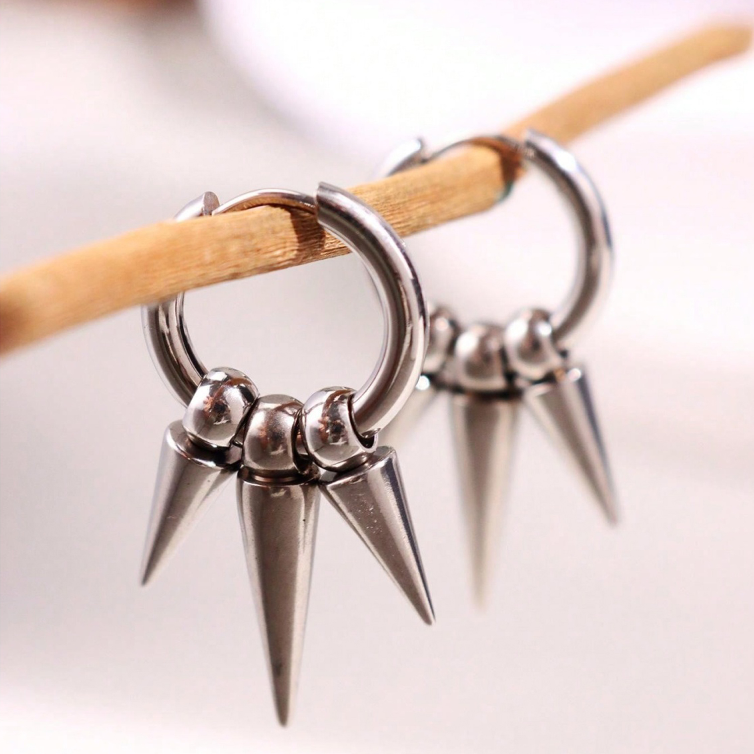 1 Pair Unisex Punk Gothic Hip Hop Multi Spike Huggie Hoop Earrings, Daily Wear And Party Jewelry