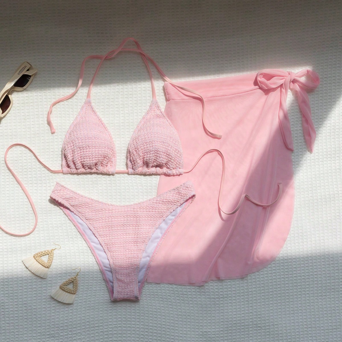 Summer cute camisole neck-hanging bikini youthful beachside surfing female swimmer