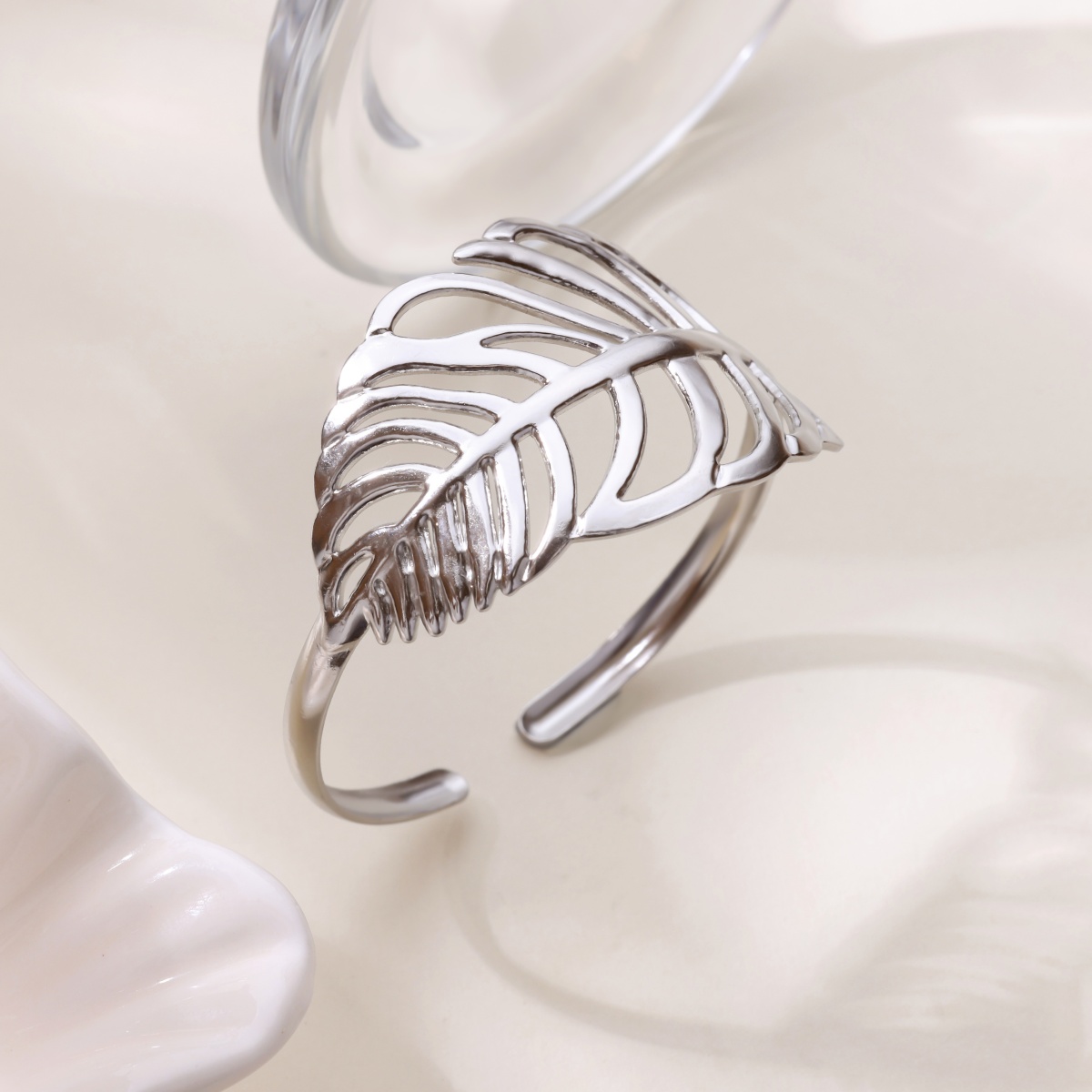 Free Shipping Hollow Leaf Bracelet Bangle For Women Stainless Steel Silver Color Exquisite Bracelet Wedding Couple Jewelry