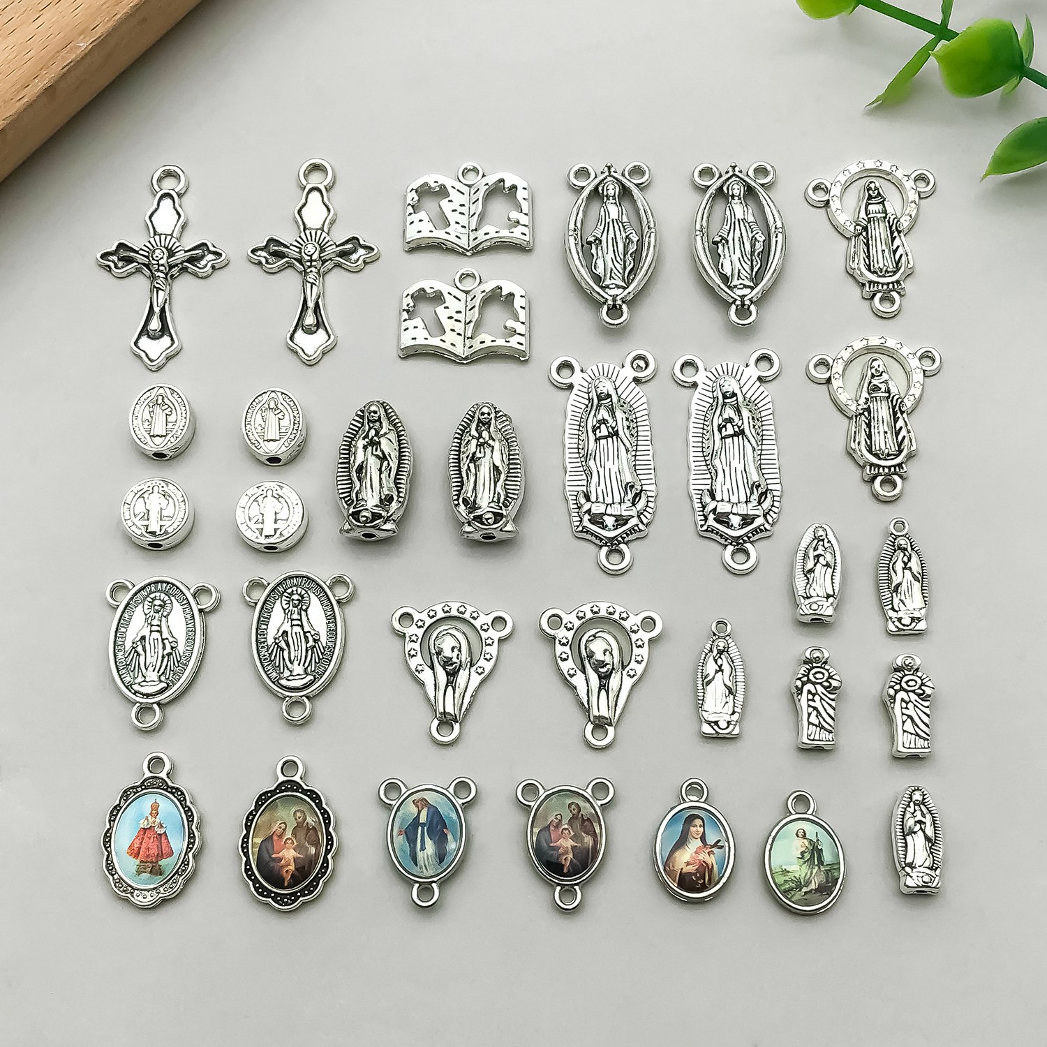 10/32pcs Vintage Silvery Alloy Cross Virgin Mary Charm Pendants for DIY Bracelet Necklace Earrings Jewelry Making Accessories
