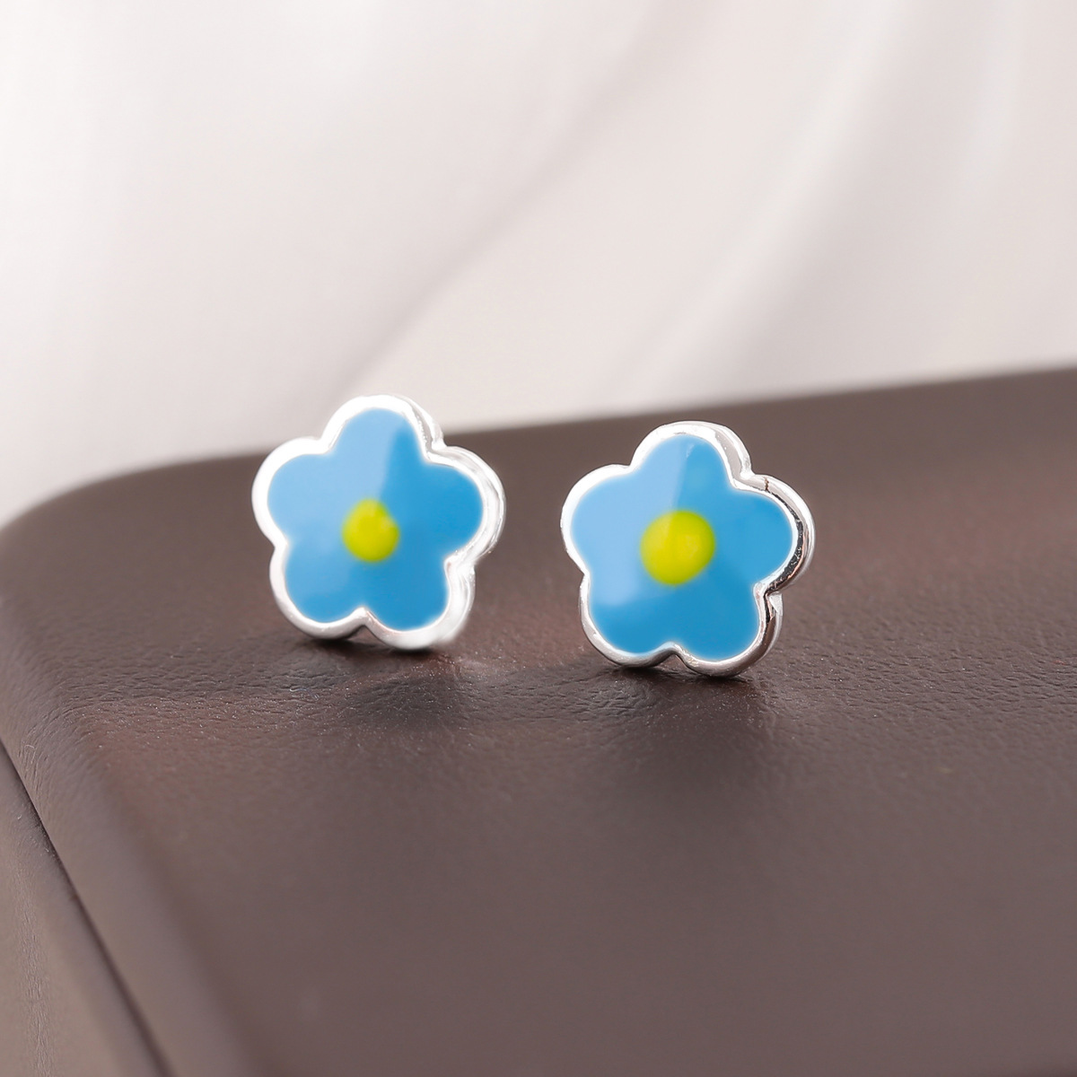 Fashion Blue Flower 925 Sterling Silver Jewelry Exquisite Personality Stud Earrings E062