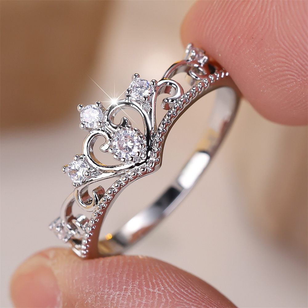 Luxury Crown Stone White Zircon Hollow Love Heart Rings For Women Vintage Silver Color Ring Wedding Jewelry Mother's Day