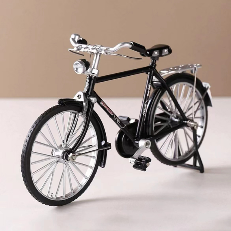 1:10 Model Alloy Retro Pink Bike Diecast Decoration Model Metal Toy Bicycle Simulation Collection Toys