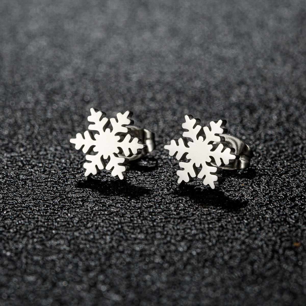 1 Pair Trendy Earings Jewelry Small Stainless Steel Snowflake Stud Earrings for Women Christmas Ear Piercing 2024