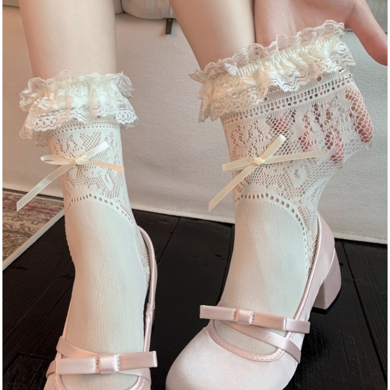 1 pair, women's Lolita lace socks, breathable short socks with lace design, Japanese style design.