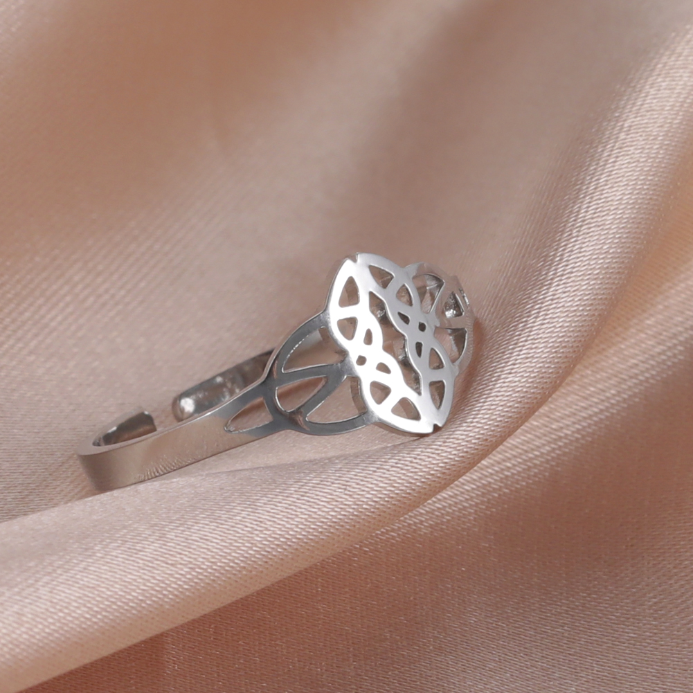 Skyrim Celtics Knot Rings Women Stainless Steel Vintage Trinity Triquetra Amulet Open Rings Jewelry Birthday