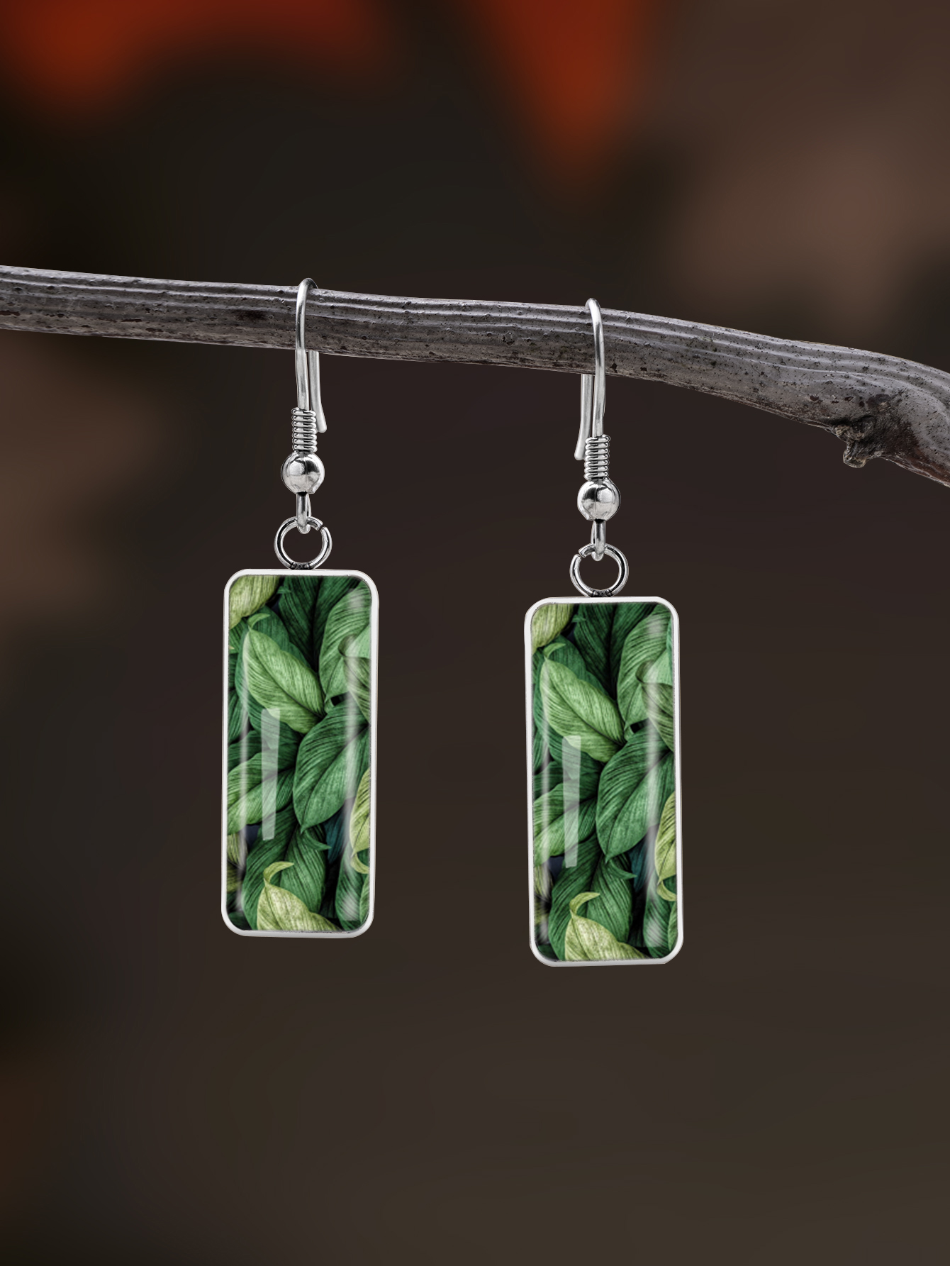 1 Pair of Earrings with Floral Patterns and Convex Glass, Made of 316 Stainless Steel, Featuring Long Hooks. the Vintage and Simple Style Is Suitable for Women to Wear as Jewelry for Daily ing, and the Elegant and Minimalist Style Is Ideal for Women to...