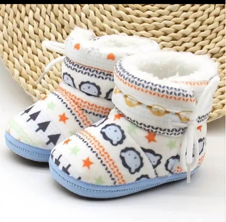 2 Pairs Cute Design Baby Winter Boot Shoes (0 to 10 Month)