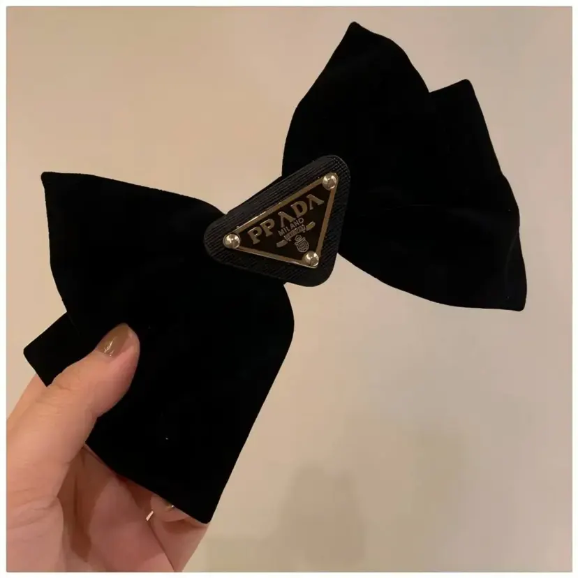 2026 Fashion New Women's Premium Black Velvet Bow Hairpin French Lazy Style Hairstyle Accessories Headwear Hair Accessories