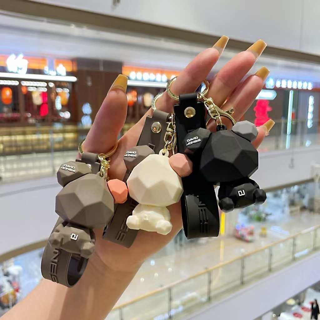 Creative Cut Bear Car Keychains Exquisite And Cute Cartoon Dolls Couple Schoolbags Pendants Key Chains Small s pen gpt