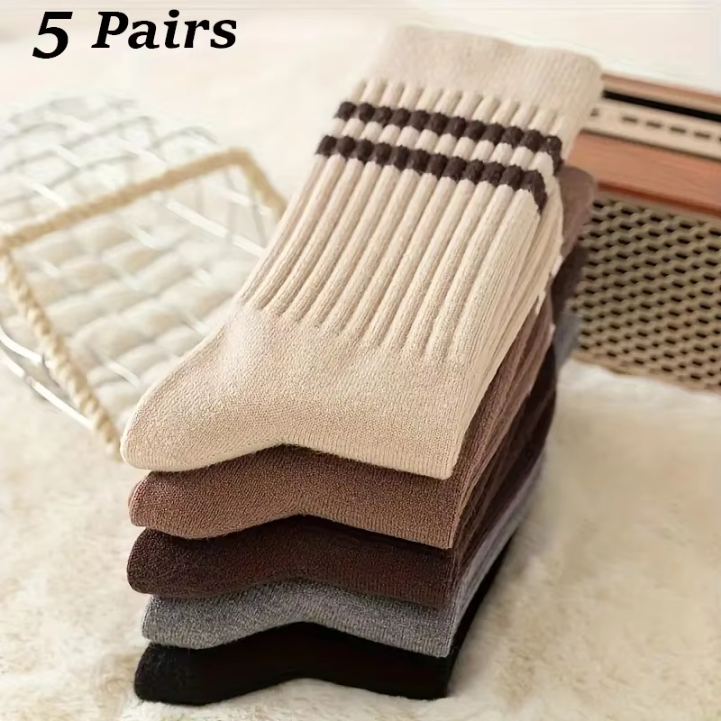 5 Pairs Pack Trendy Striped Crew Socks Women's JK Fashion Socks for Sports Daily Wear Cute Fall Winter Collection