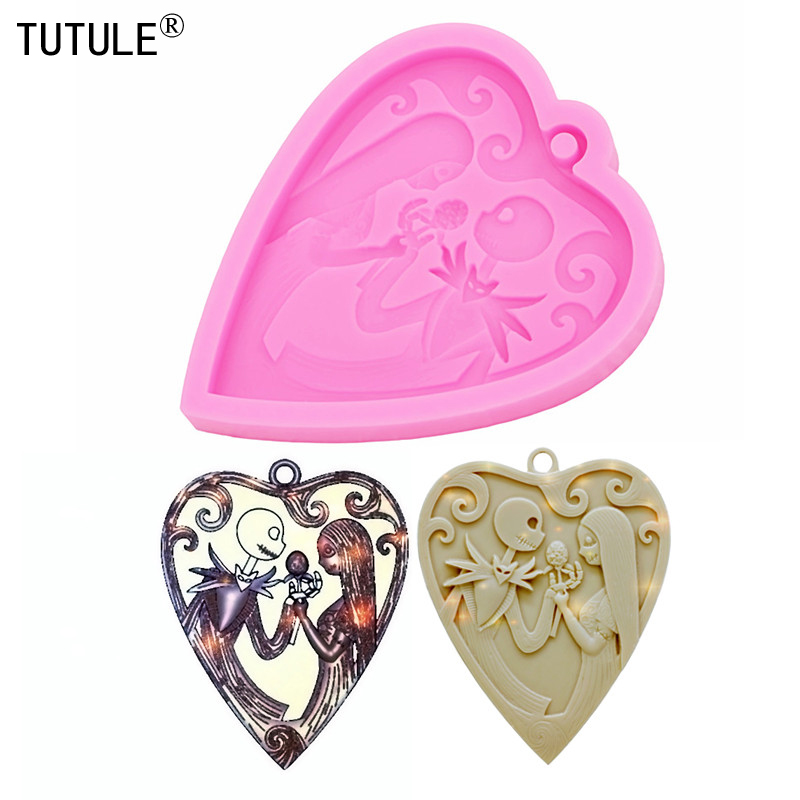 Halloween heart-shaped zombie skull jewelry necklace pendant silicone mold creative quirky minimalist aromatherapy pendant molds