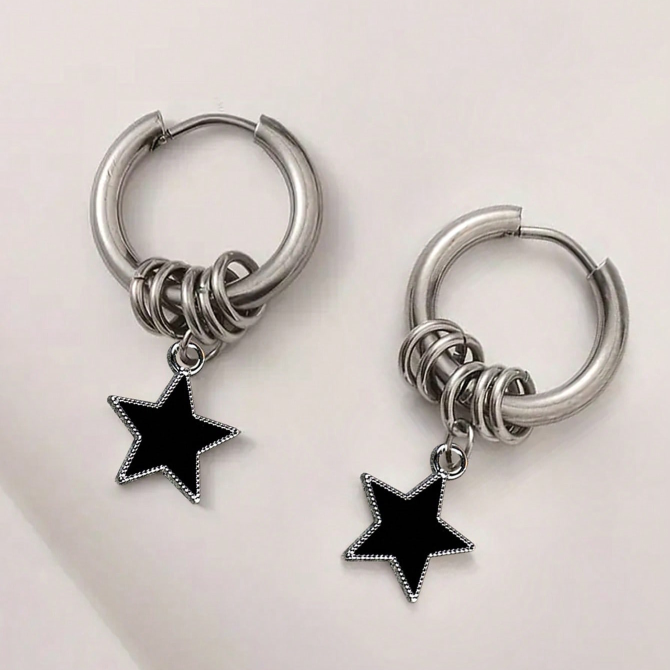 1 pair of stainless steel punk star ring earrings, suitable for women's daily fashion accessories
