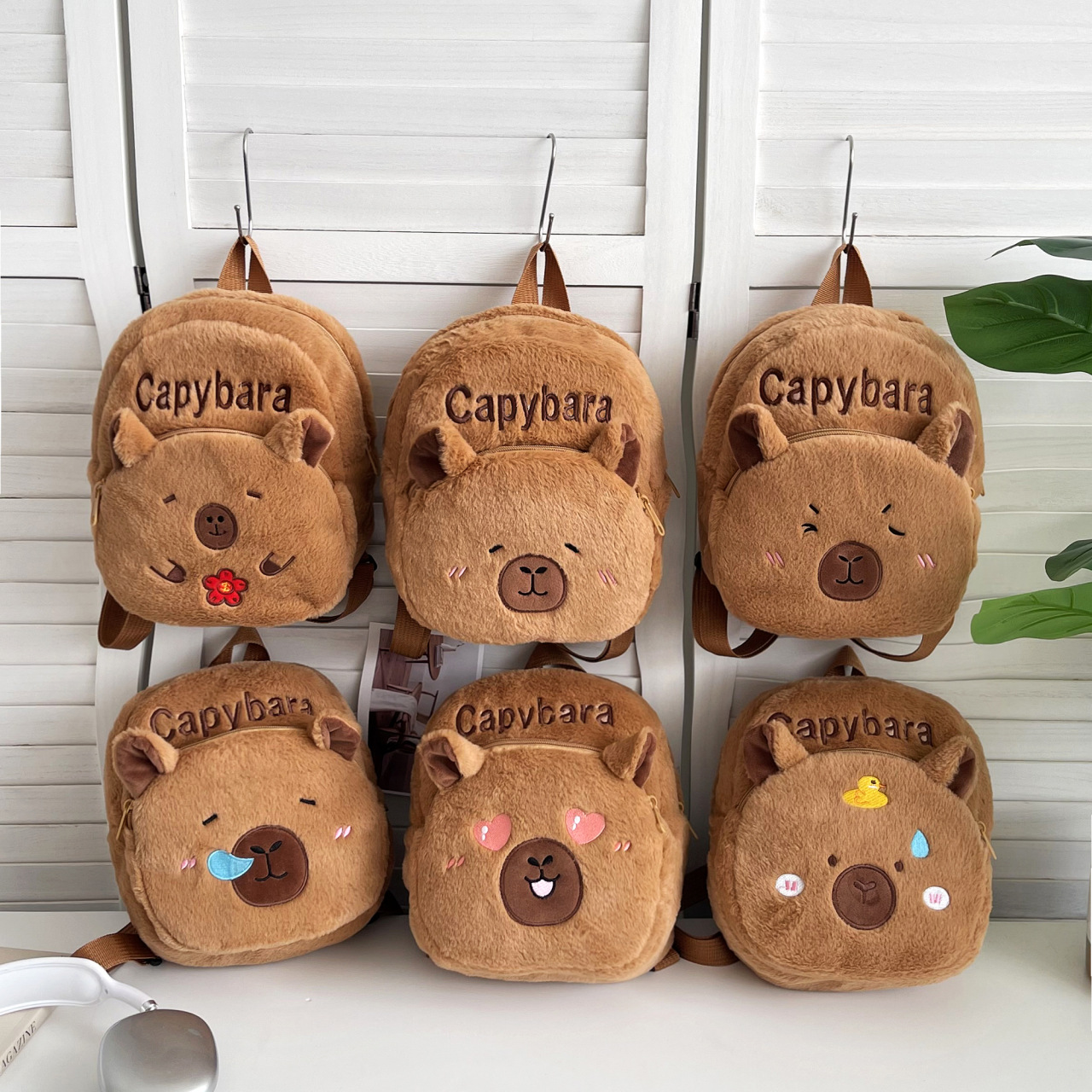 Plush Women Bag For Girls Kids Capybara Doll Plush Backpacks Portable Cartoon Animals Cute Capybara Backpack