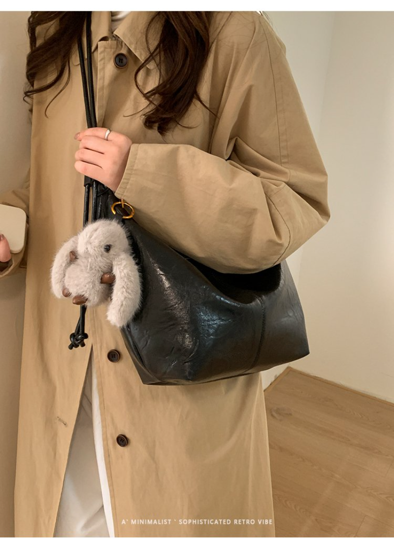 Black Oil Wax Leather Crescent Shoulder Bag Fluffy Rabbit Charm, Women's Casual Purse for Everyday Use Vintage Oil Wax Finish
