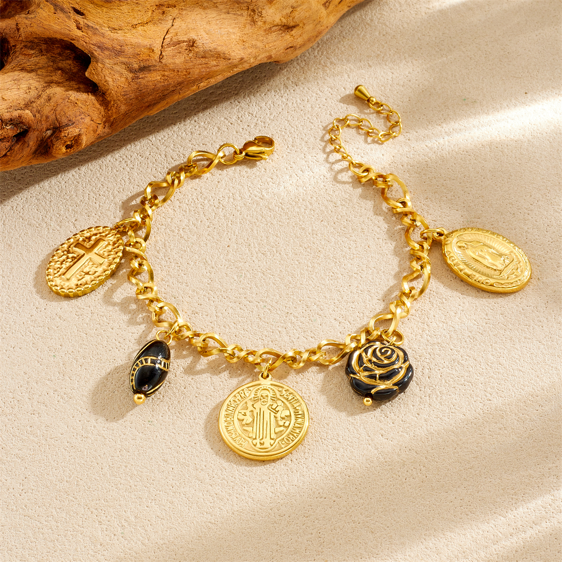 Stainless Steel Golden Round Portrait Cross Black Rose Pendant Bracelet Women New Classic Wrist Chain Jewelry pen gpt