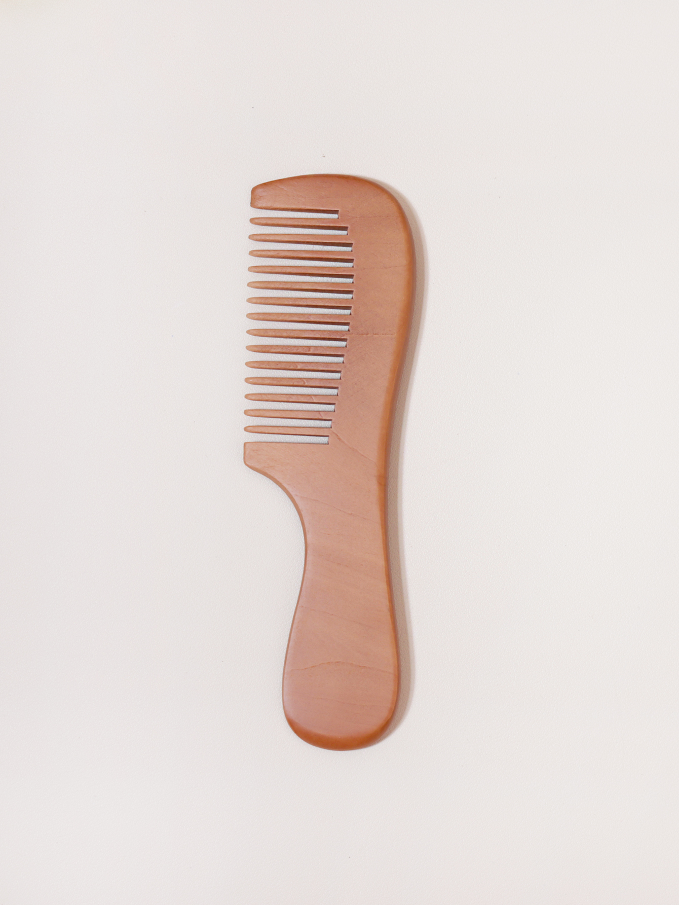 1PCS handmade natural peach wood comb with handle, anti-static, durable comb