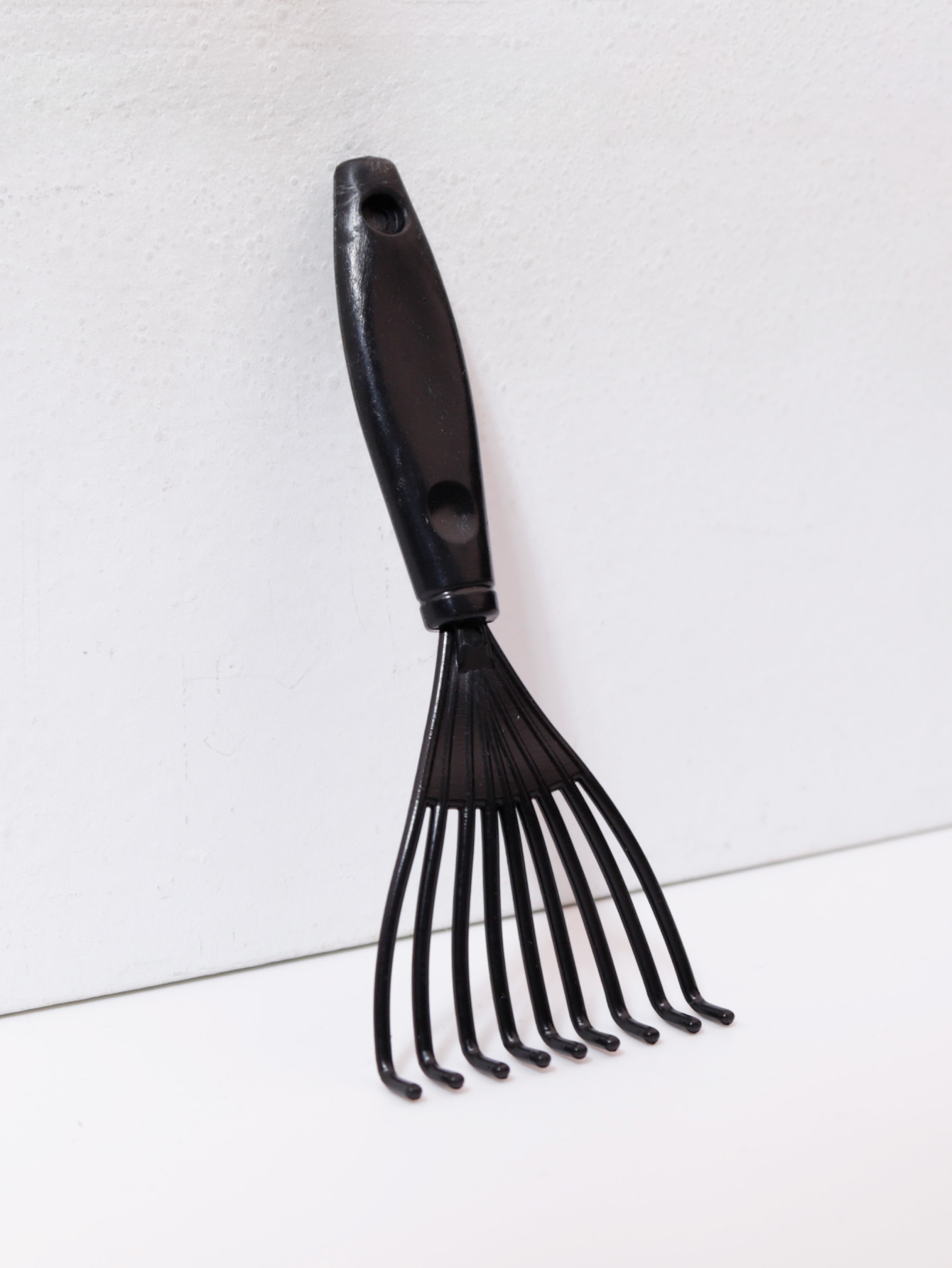 Hairbrush cleaning tool, comb cleaning claw, plastic bristle cleaning brush, mini comb brush for hair accessories