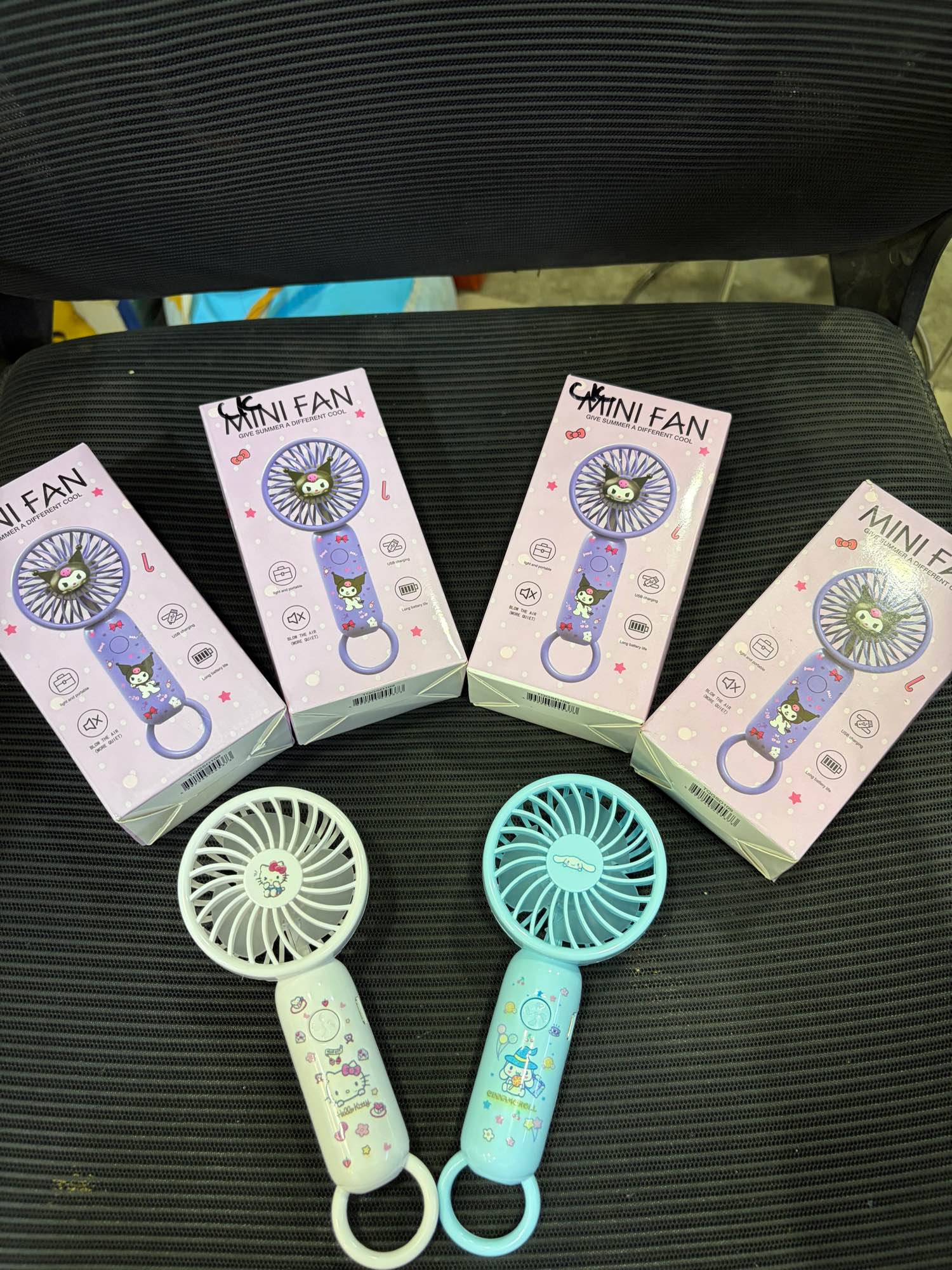 Handheld mini fan motor with hook and charging through type c
