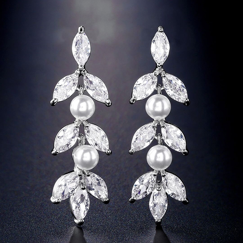 Huitan Gorgeous Imitation Pearl Long Hanging Earrings for Women Marquise CZ Leaf Shaped Romantic Female Earrings Fashion Jewelry