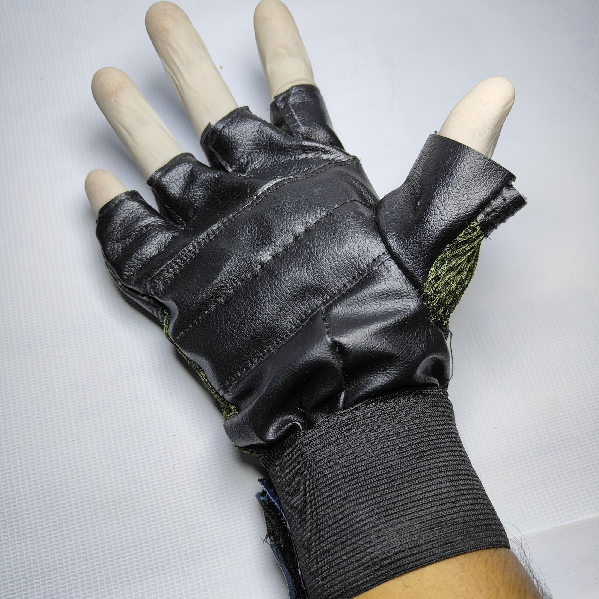 Gloves For Gym