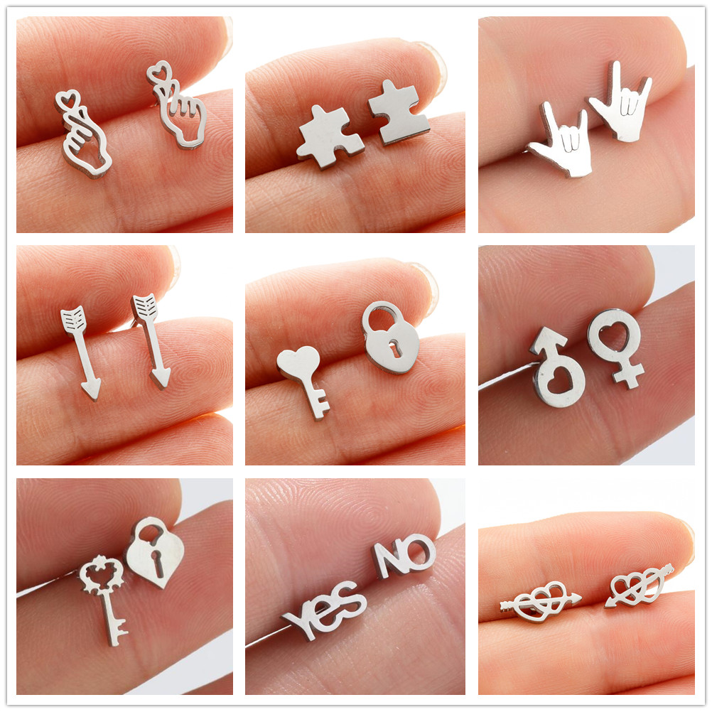 Romantic Hand Heart Gesture Stainless Steel Heart Stud Earrings Jewelry Show Your Love Piercing Cartilage Ear for Lovers