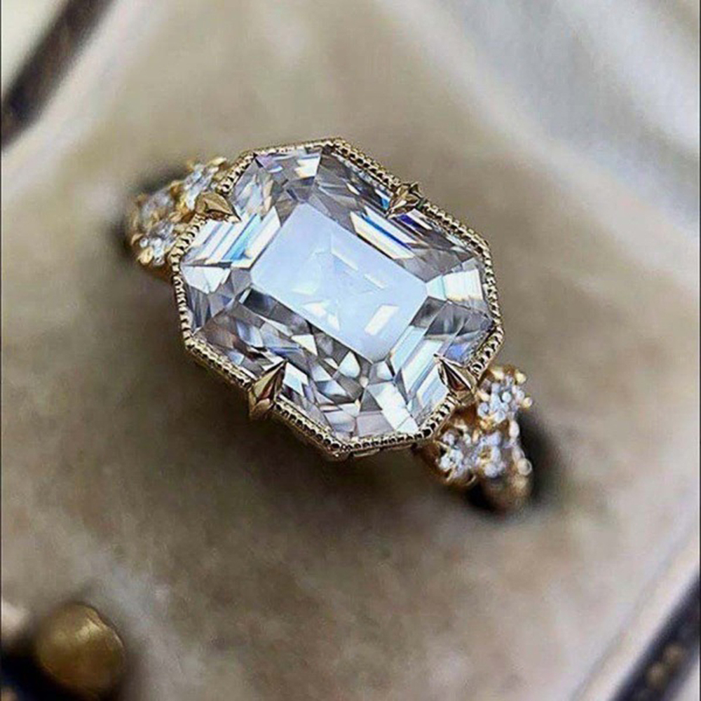 Huitan Gorgeous Gold Color Bridal Marriage Rings Brilliant Crystal CZ Women Engagement Wedding Rings Fashion Jewelry