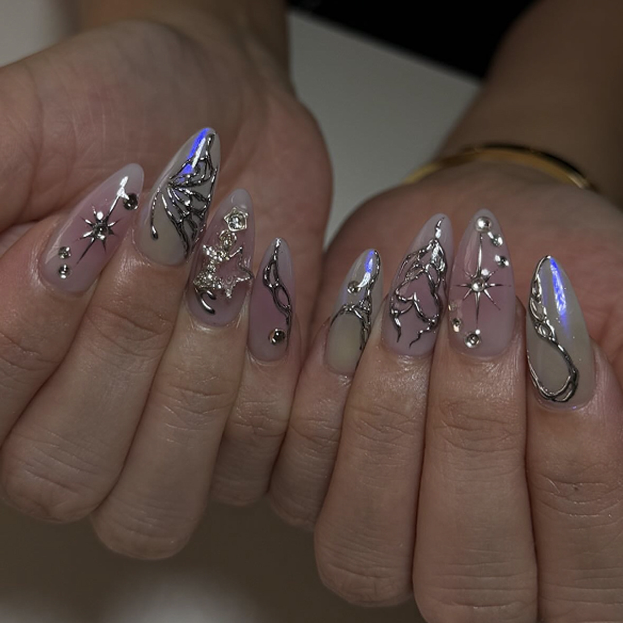 24Pcs Almond Y2k Fake Nail with 3D Silver Butterfly Rhinestone Design Long Round Head Press on Nails Purple Wearable False Nails