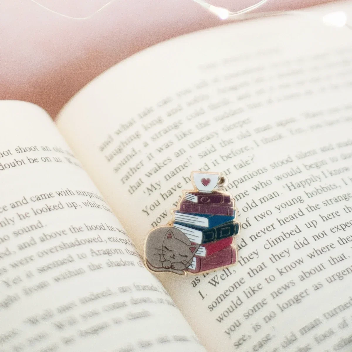 Cute Cartoon Cat Book Stack and Teacup Hard Enamel Pin Kawaii Animal Kitty Medal Brooch Fashion Lapel Backpack Pins Jewelry