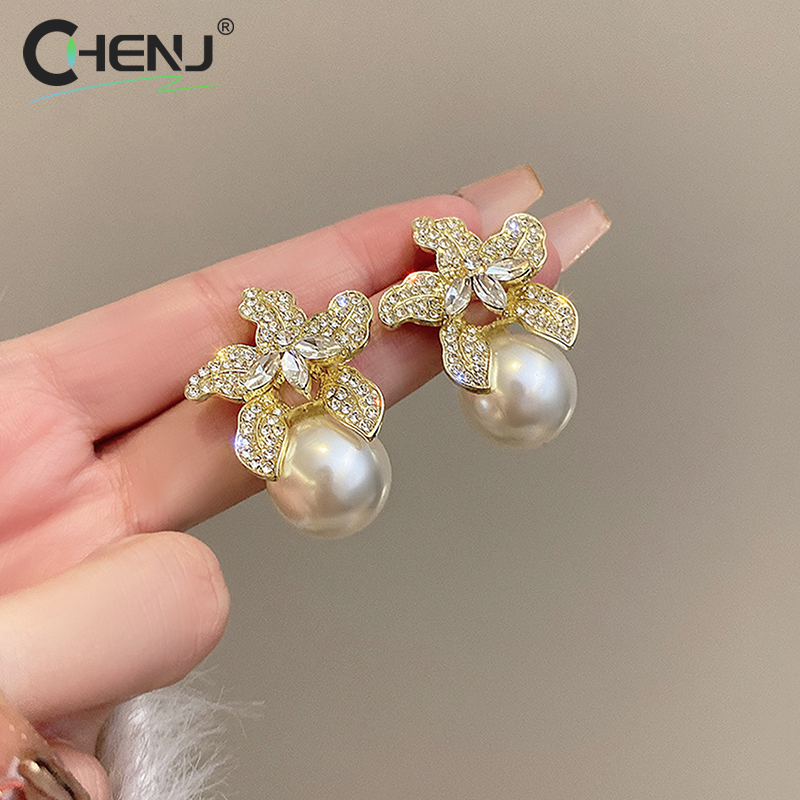 1Pair French Elegant Flower Pearl Pendant Earrings For Womens Girls Fashion Light Luxury Ear Jewelry Accessories