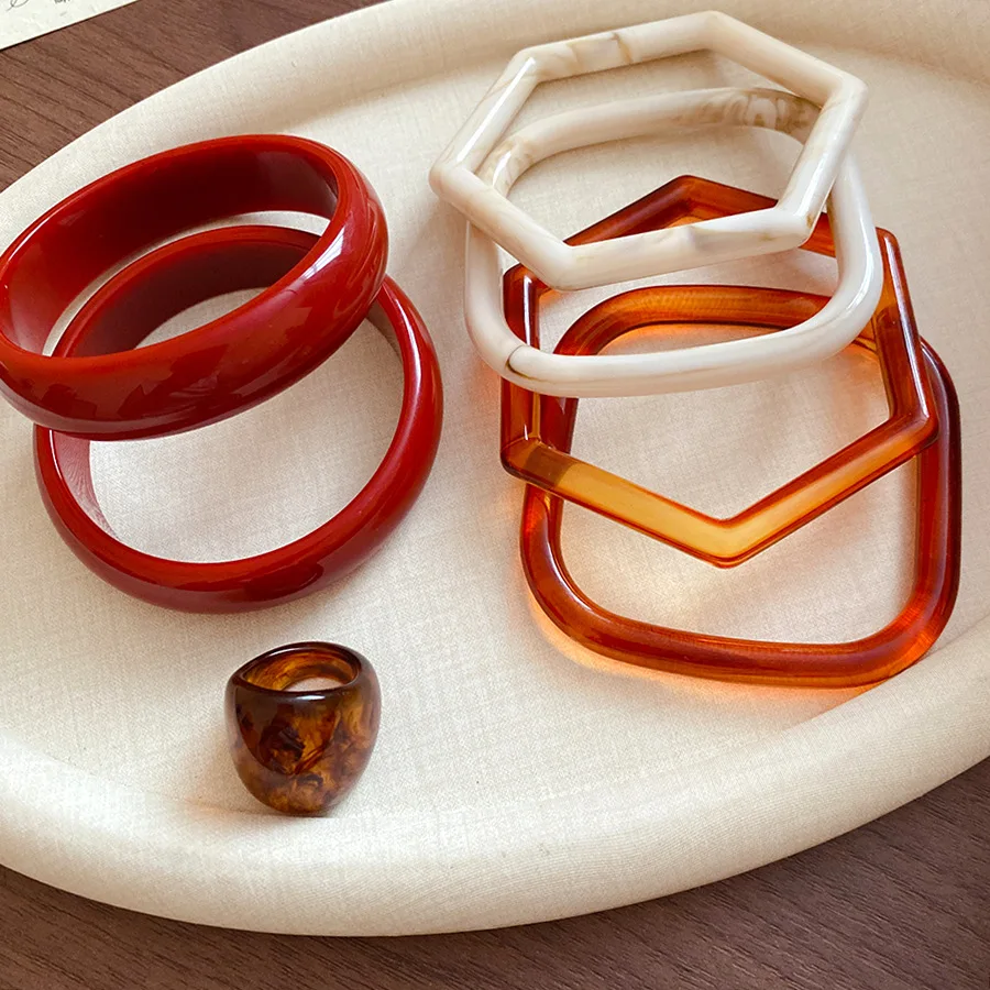 Vintage Geometry Acrylic Fashion Bangles for Women Creative Design Hexagon Square Shape Bracelets Charm Bracelet New Jewelry X