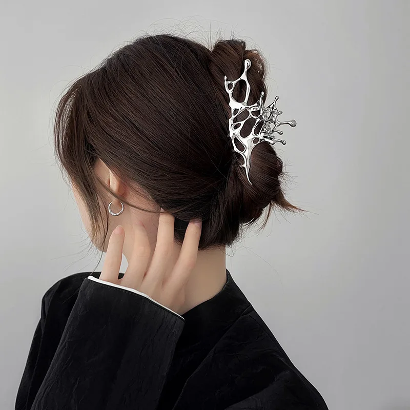New Geometric Claw Clips Women Large Metal Silver Color Korean Fashion Shark Hair Clips Grab Clamps Girls Hair Accessories