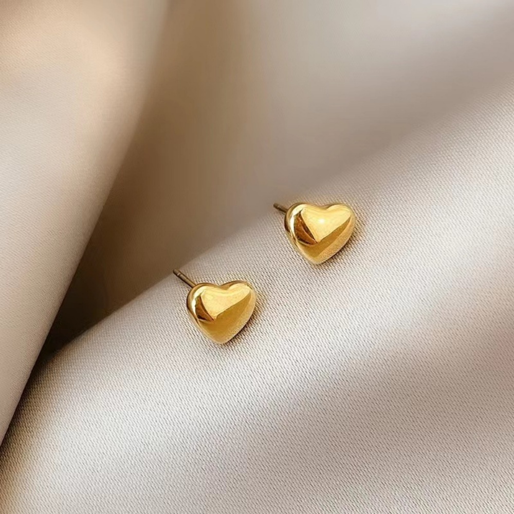 Hot Selling Small Cute Heart Stainless Steel Stud Earrings Golden Jewelry Accessory for Women Girls